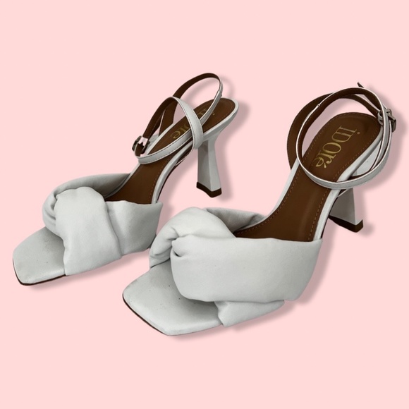 Idore Heels - Picture 1 of 4